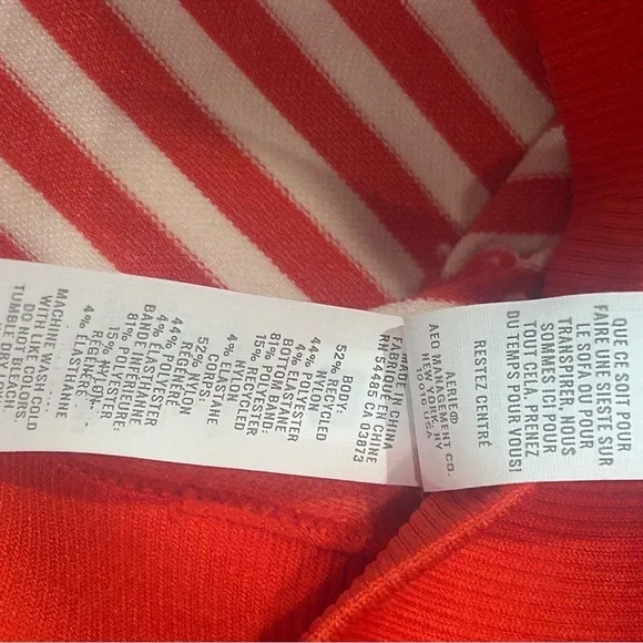 Offline by Aerie Red and White Striped Crop Top. Size Medium. NWOT - Picture 6 of 6